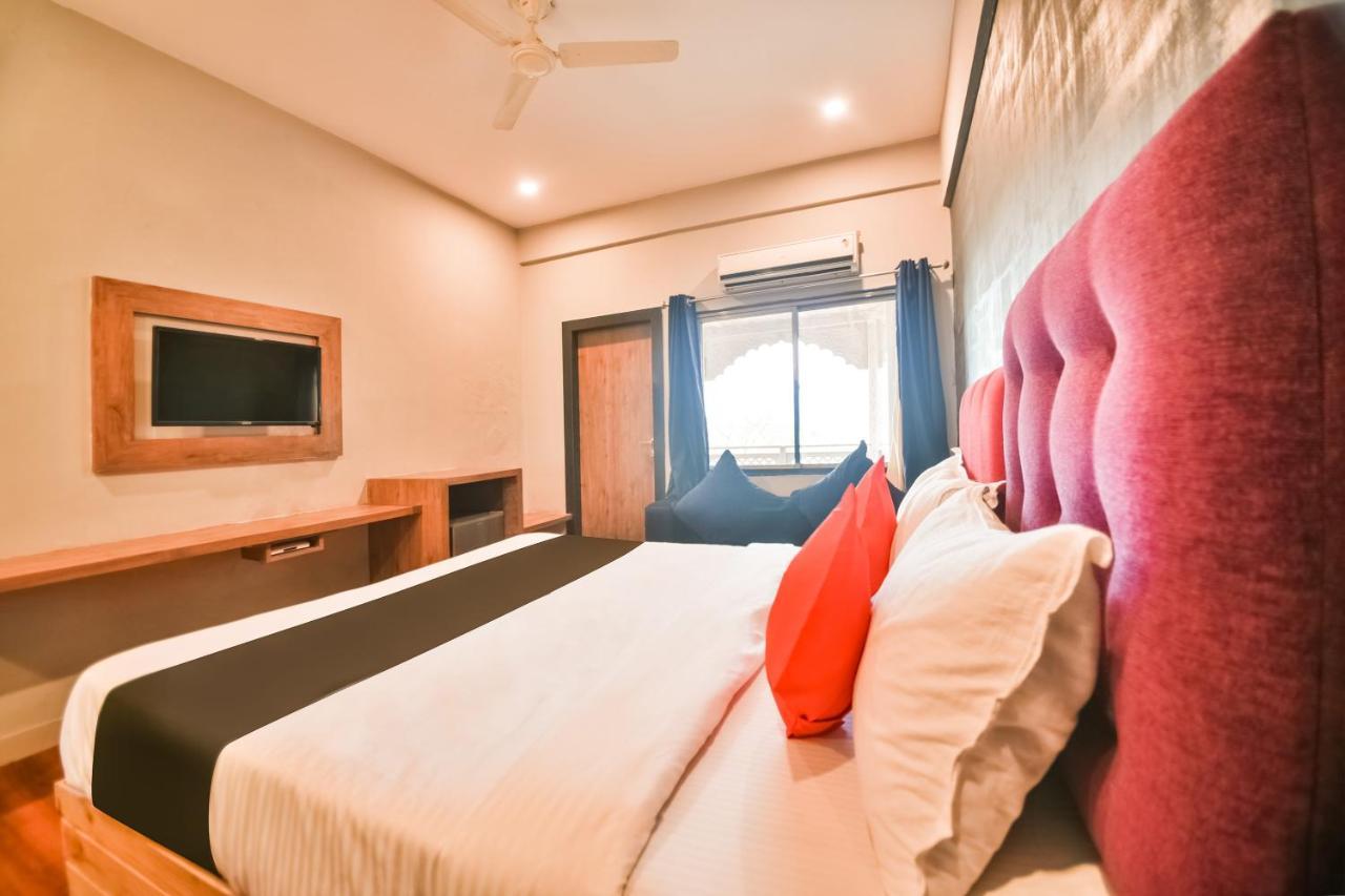 Capital O Amit Palace Bhilwara Экстерьер фото